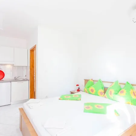 Apartmani Grbavac Baška Voda Exterior foto