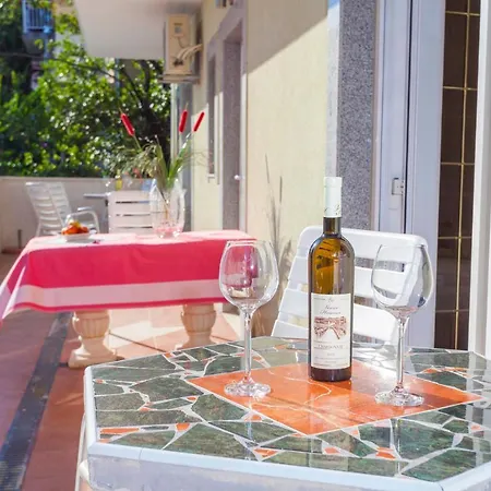 Apartmani Grbavac Baška Voda Exterior foto
