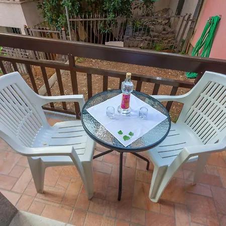 Apartmani Grbavac Baška Voda Exterior foto